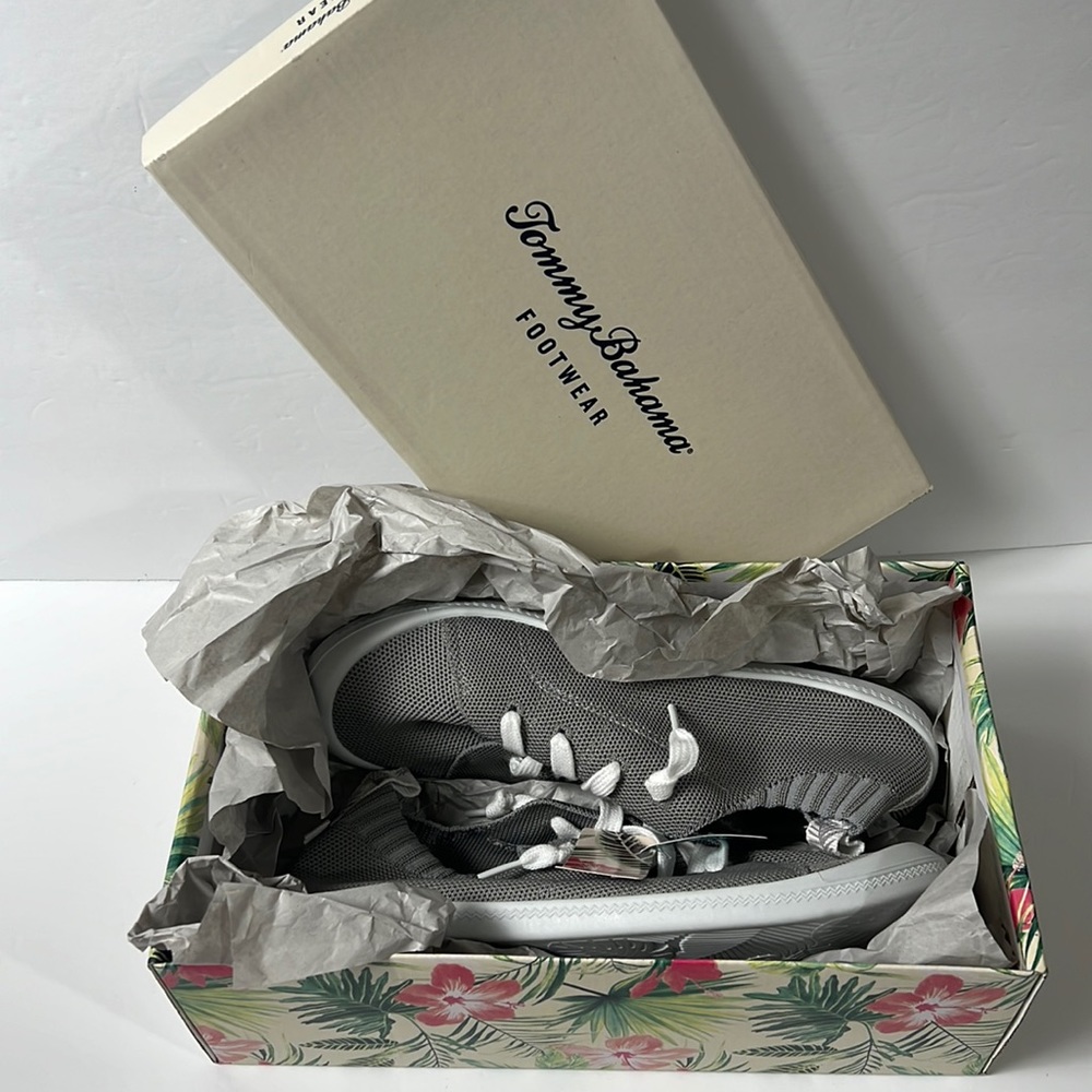 NWT👟 Tommy Bahama Gray Knit Flat Memory Form Sneakers SZ-8.5